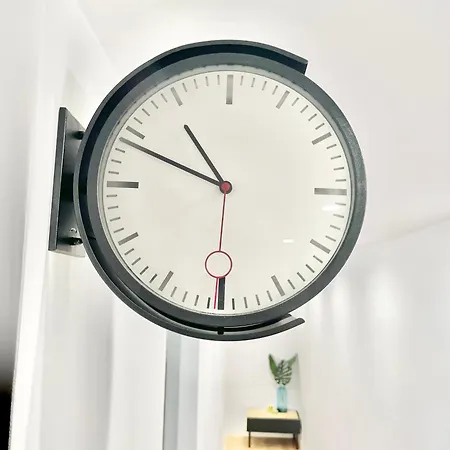 Dario De Regoyos アパート *